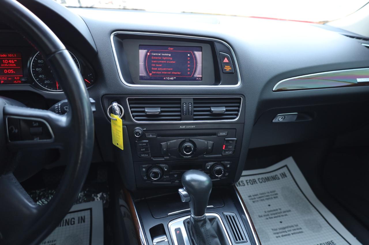Audi Q5 quattro 4dr 2.0T Premium Plus 2011
