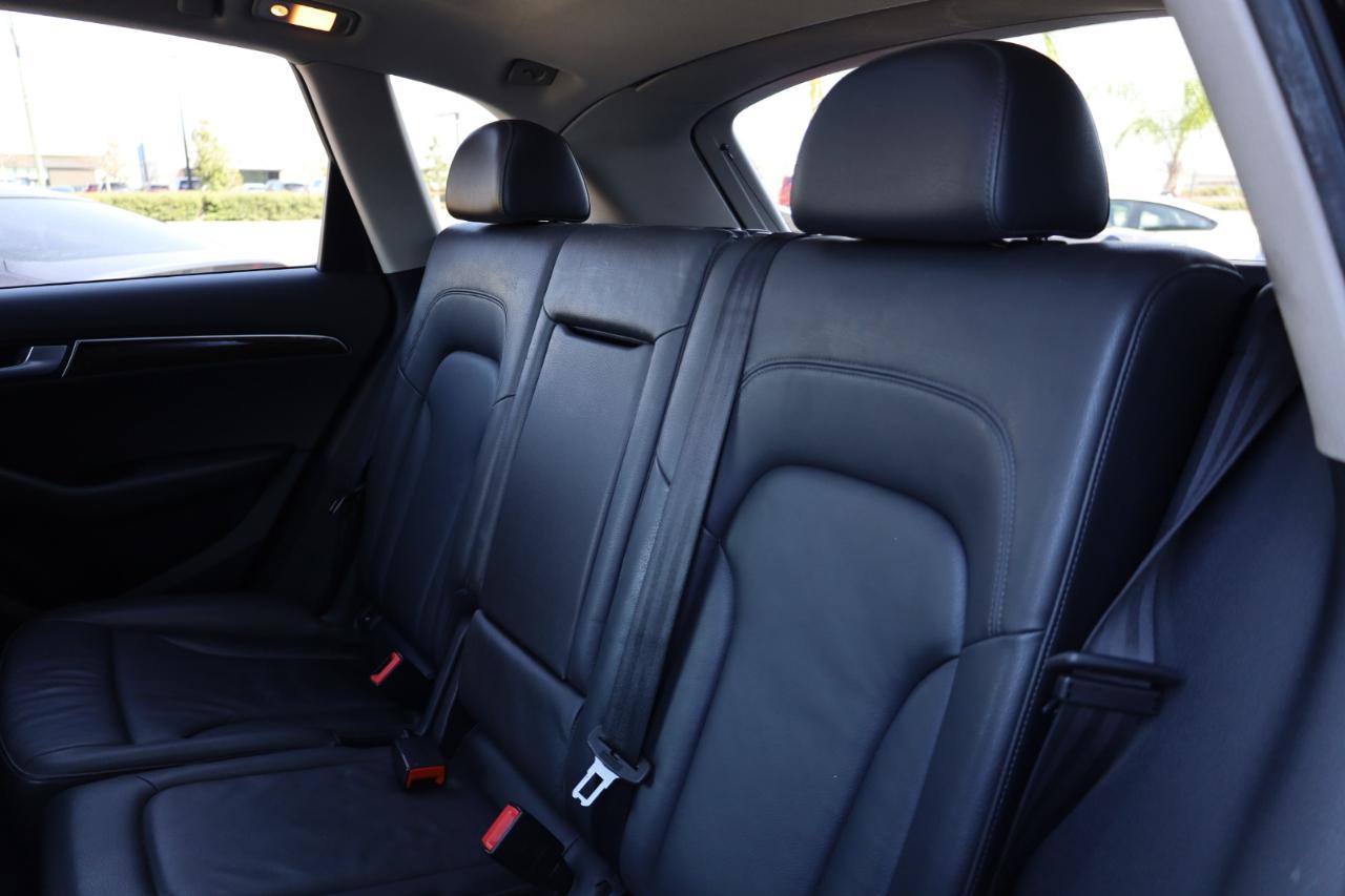 Audi Q5 quattro 4dr 2.0T Premium Plus 2011