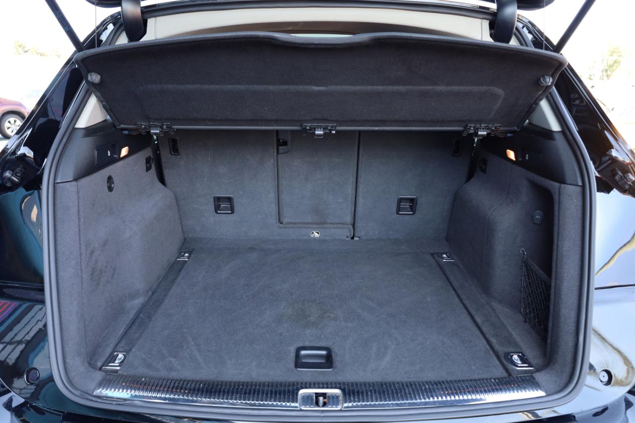 Audi Q5 quattro 4dr 2.0T Premium Plus 2011