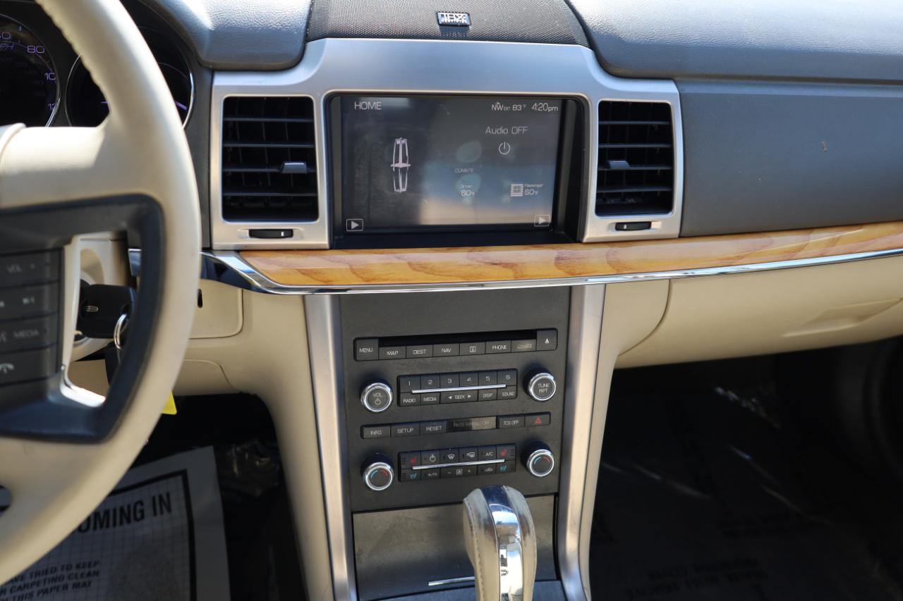 Lincoln MKZ 4dr Sdn FWD 2011