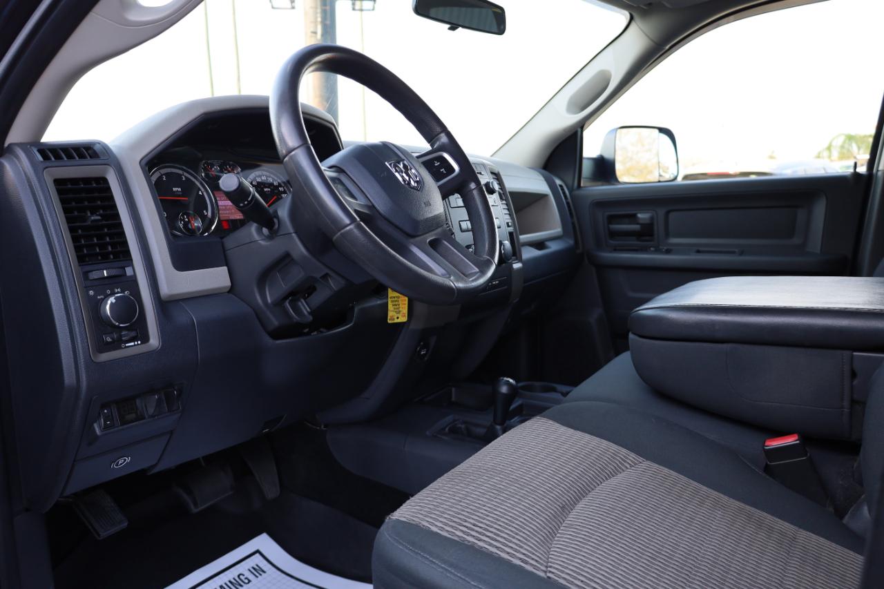 RAM 3500 4WD Crew Cab 169" ST 2011