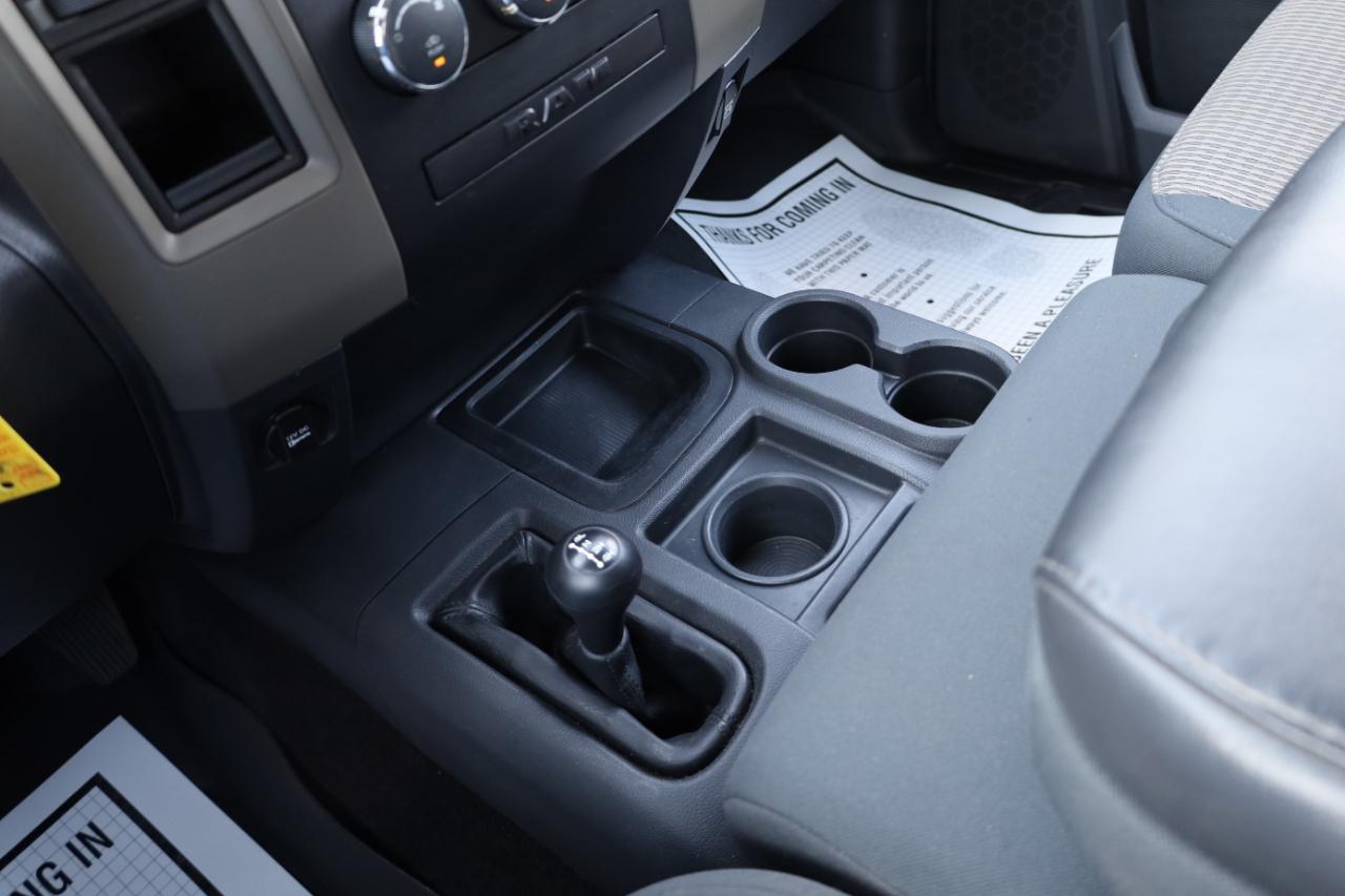 RAM 3500 4WD Crew Cab 169" ST 2011