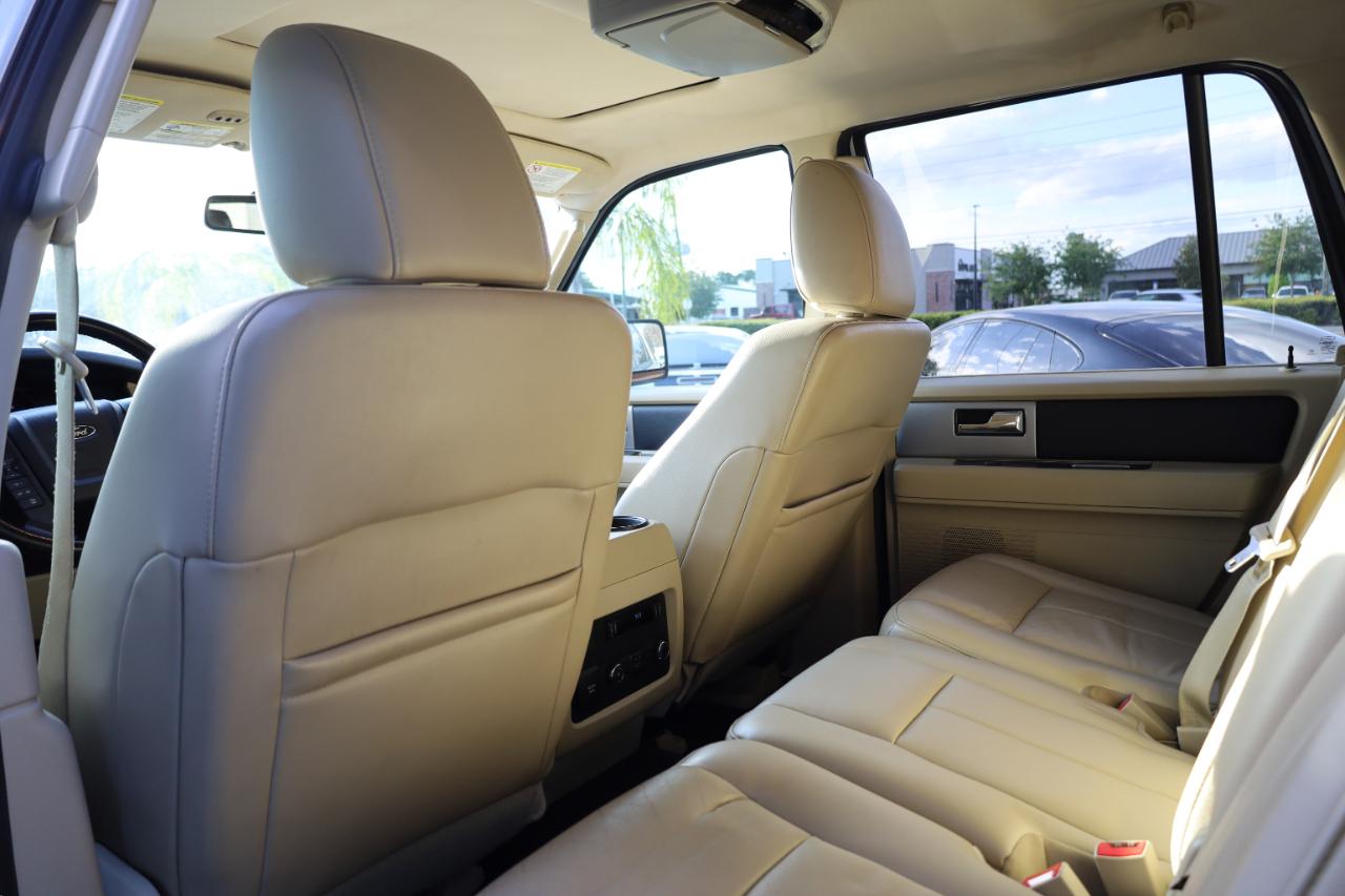 Ford Expedition 2WD 4dr XLT 2016