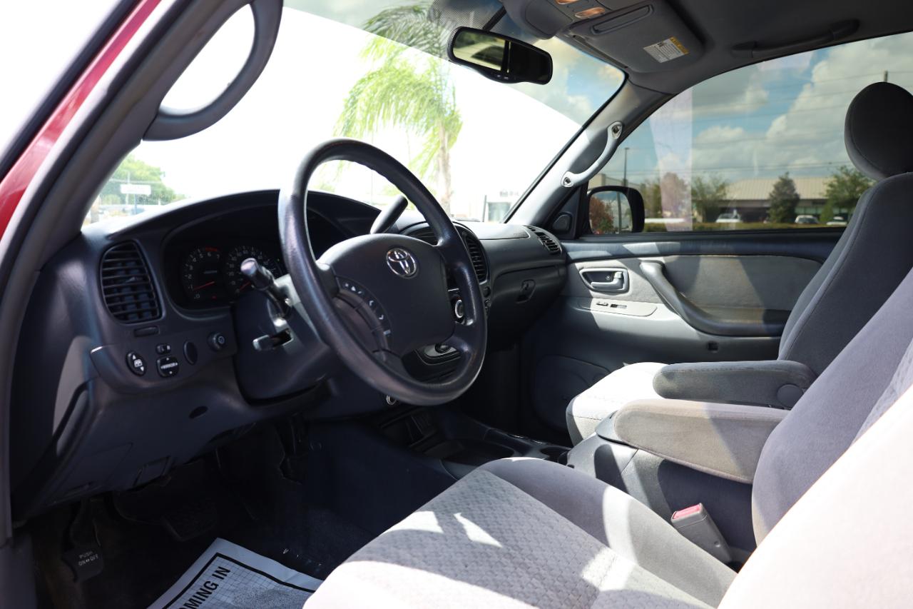 Toyota Tundra DoubleCab V8 SR5 4WD (Natl) 2005