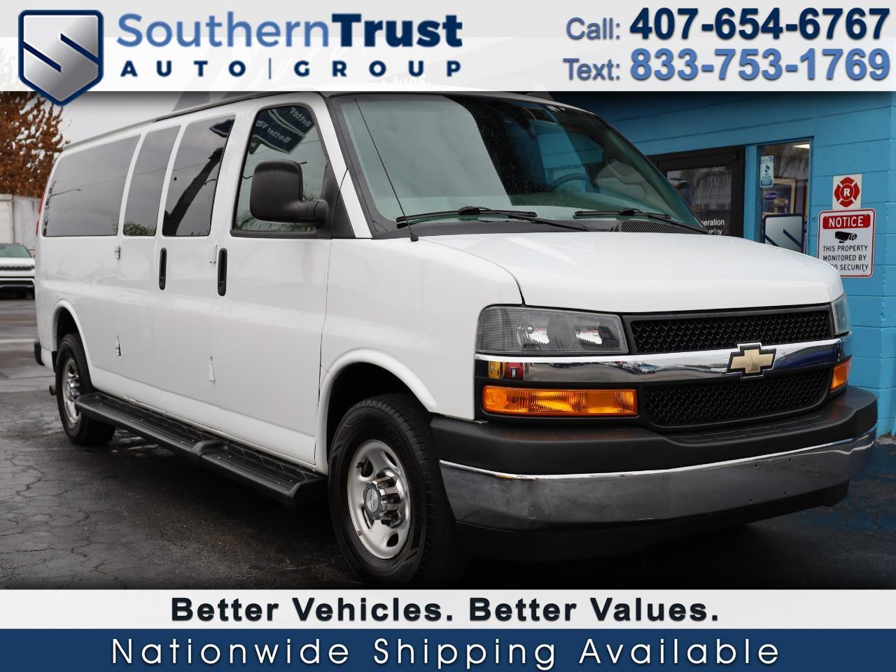 2020 Chevrolet Express Passenger RWD 3500 155" LT