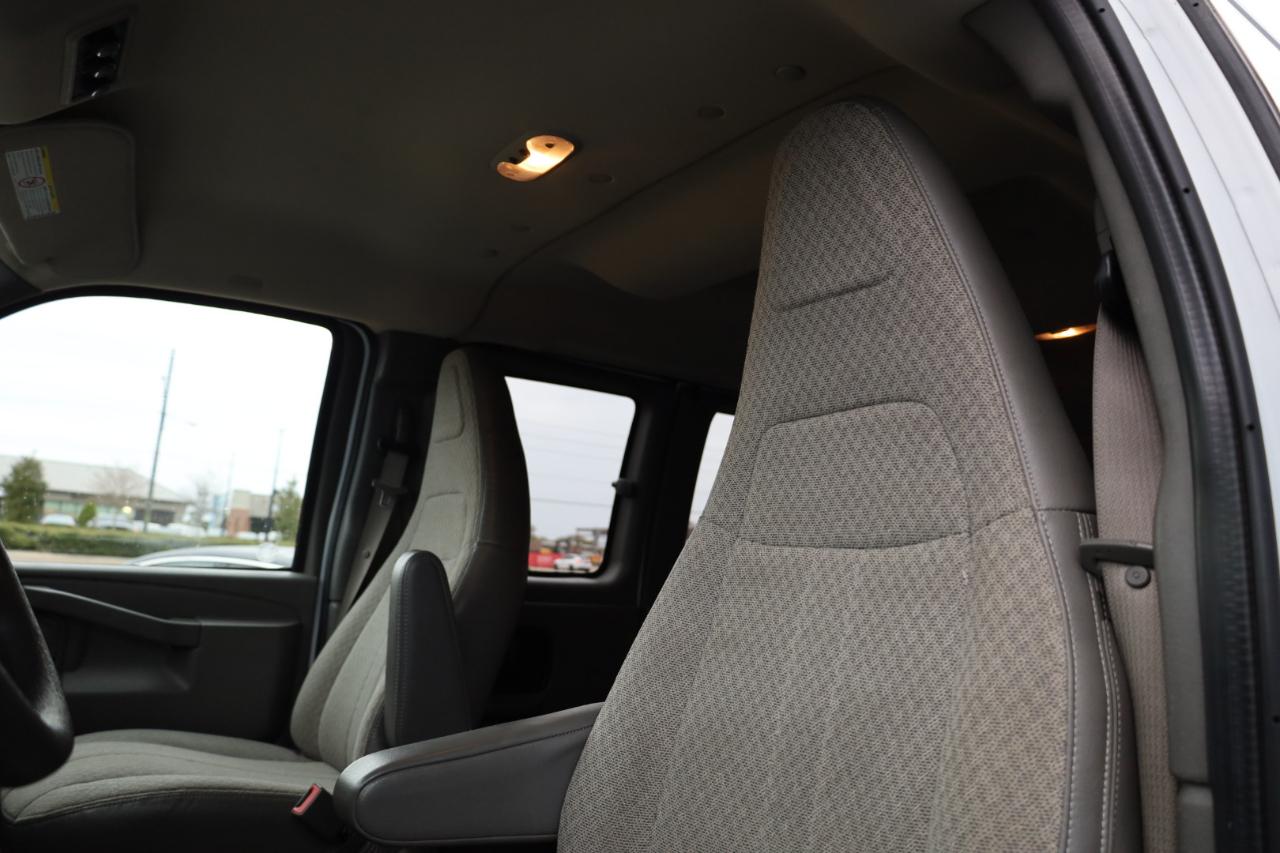 Chevrolet Express Passenger RWD 3500 155" LT 2020