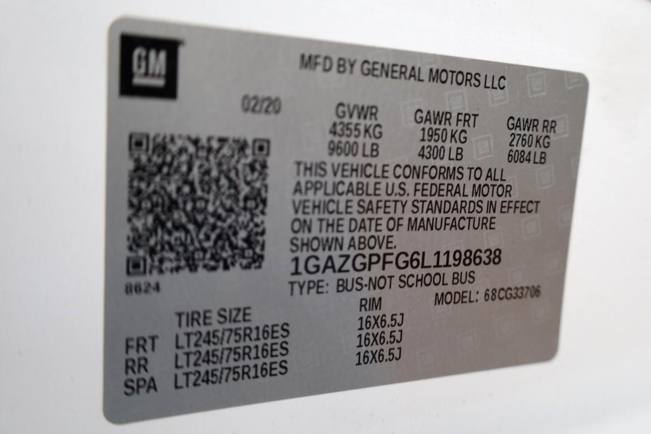 Chevrolet Express Passenger RWD 3500 155" LT 2020