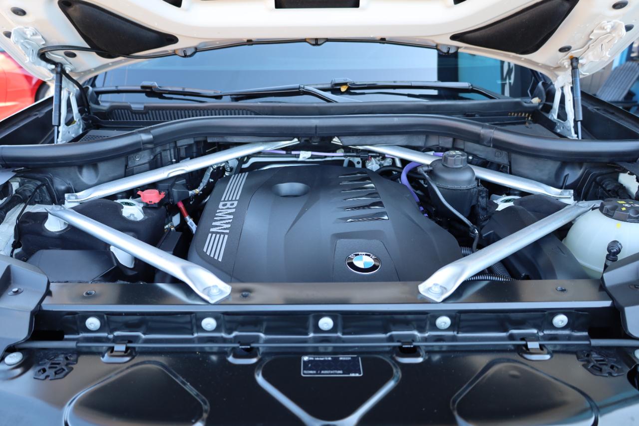 BMW X7 xDrive40i Sports Activity Vehicle 2023