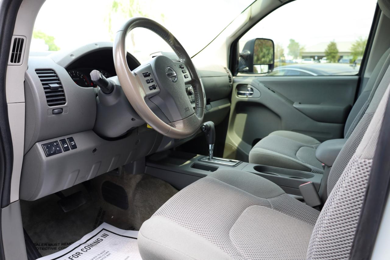 Nissan Frontier 2017.5 Crew Cab 4x4 SV V6 Auto 2017