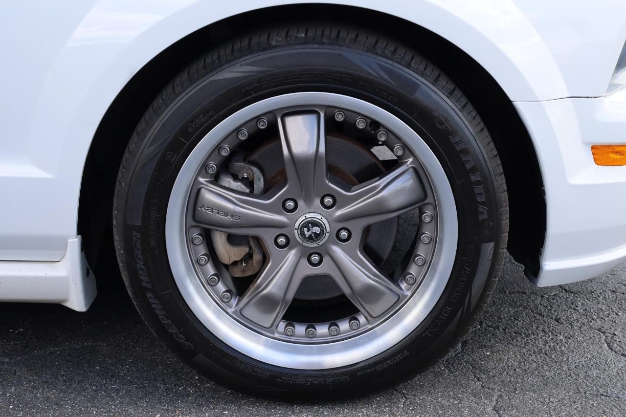 Ford Mustang 2dr Cpe GT Deluxe 2006