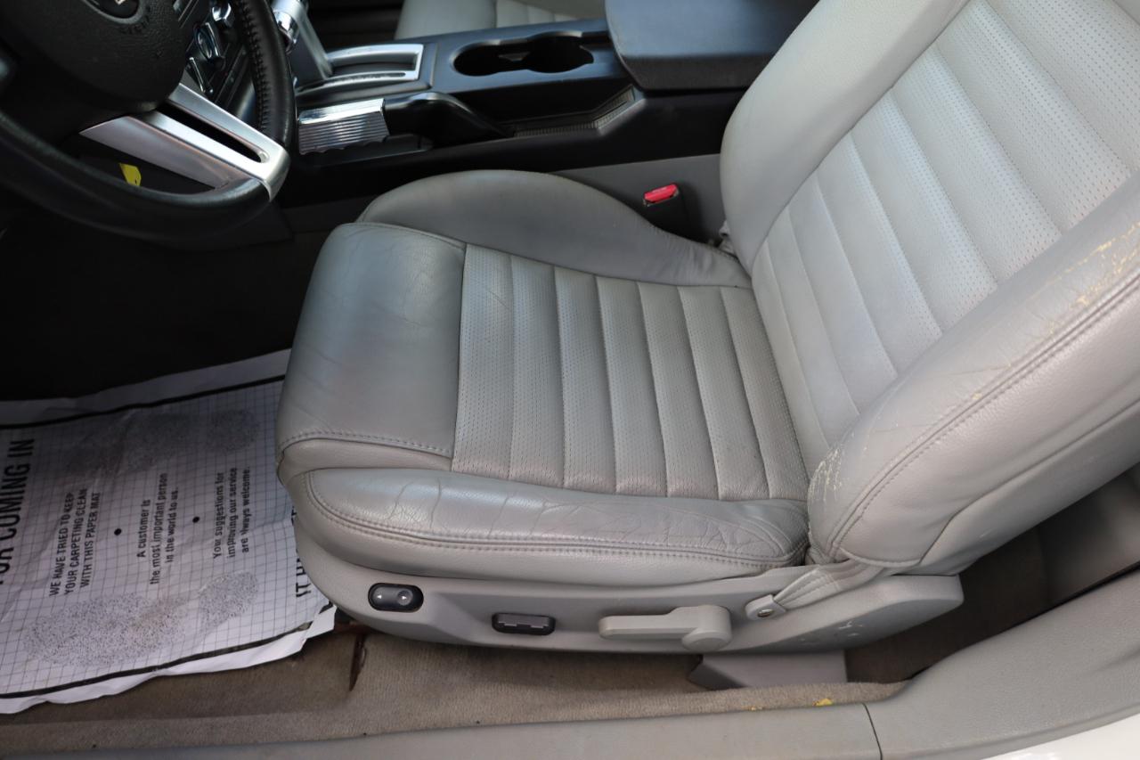 Ford Mustang 2dr Cpe GT Deluxe 2006