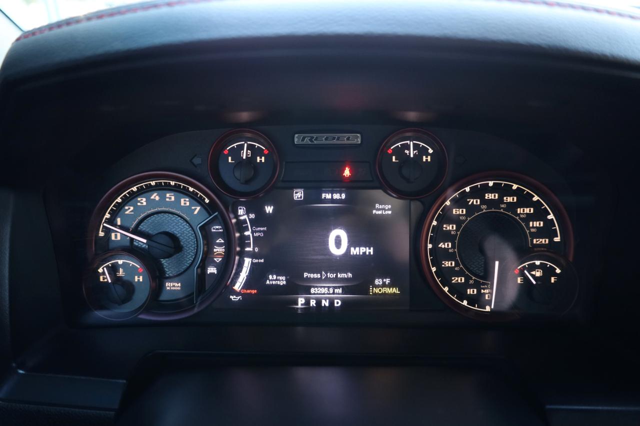 RAM 1500 4WD Crew Cab 140.5" Rebel 2016