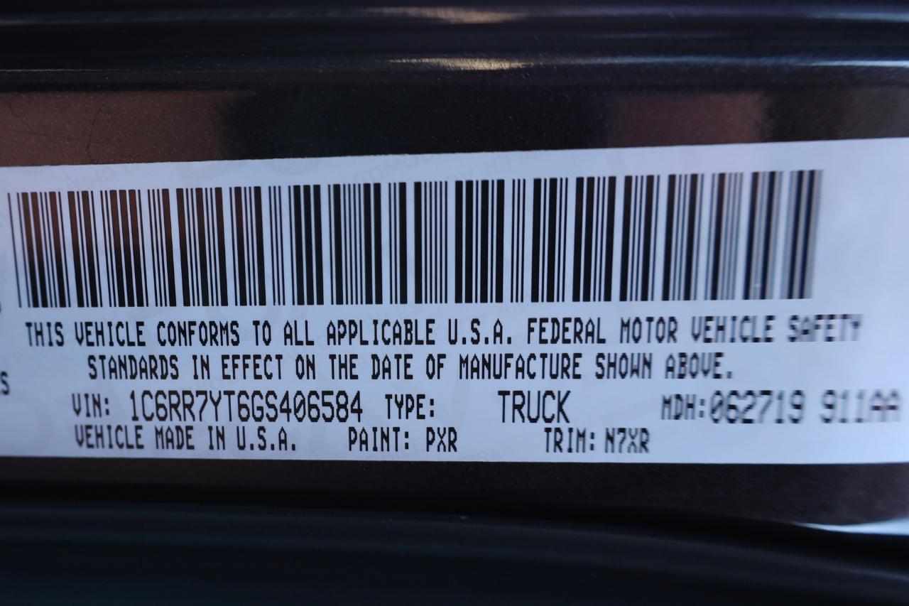 RAM 1500 4WD Crew Cab 140.5" Rebel 2016