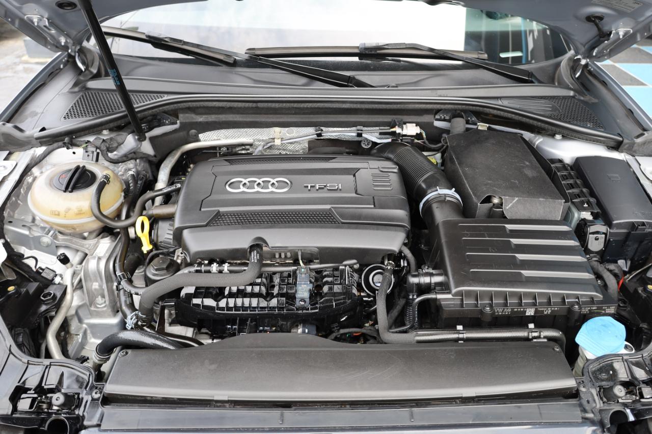 Audi A3 Sedan 2.0 TFSI Premium quattro AWD 2017