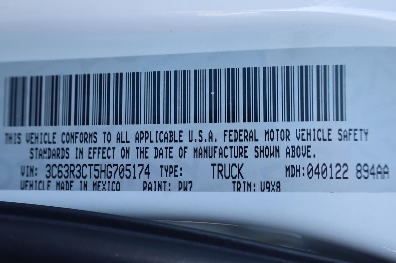 RAM 3500 Tradesman 4x4 Crew Cab 6'4" Box 2017