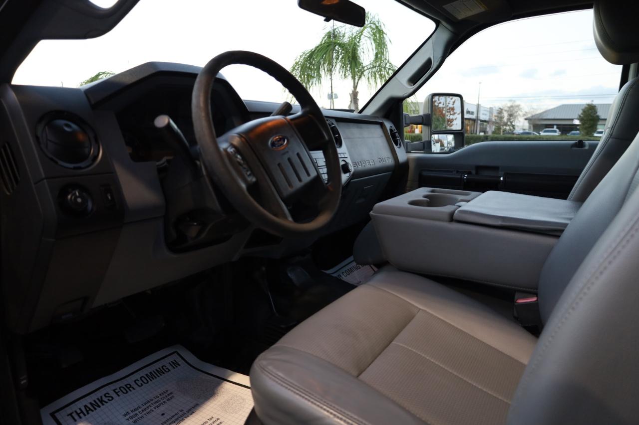 Ford Super Duty F-450 DRW 4WD Crew Cab 172" XL 2015