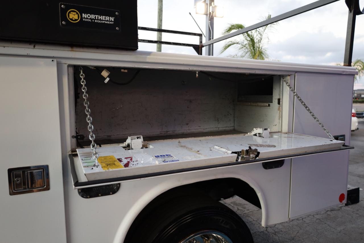 Ford Super Duty F-450 DRW 4WD Crew Cab 172" XL 2015