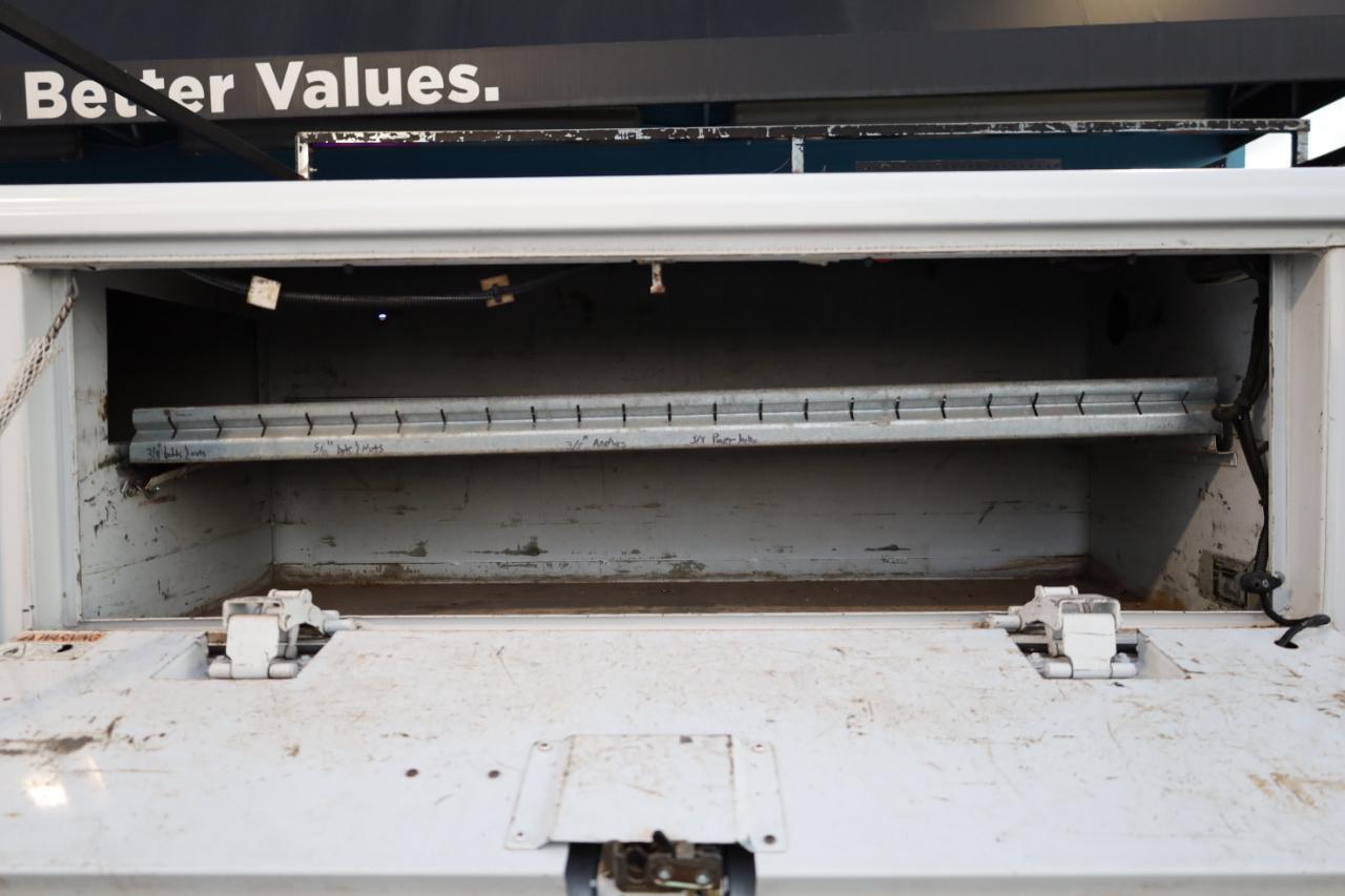 Ford Super Duty F-450 DRW 4WD Crew Cab 172" XL 2015