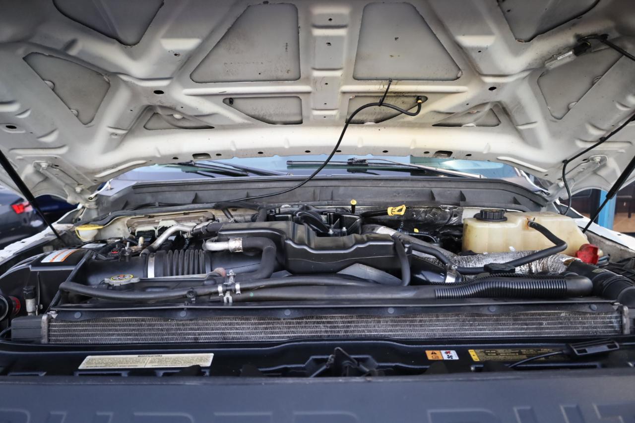 Ford Super Duty F-450 DRW 4WD Crew Cab 172" XL 2015