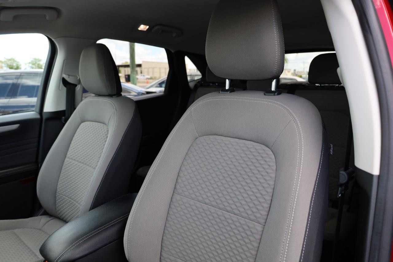 Ford Escape SE Hybrid AWD 2022