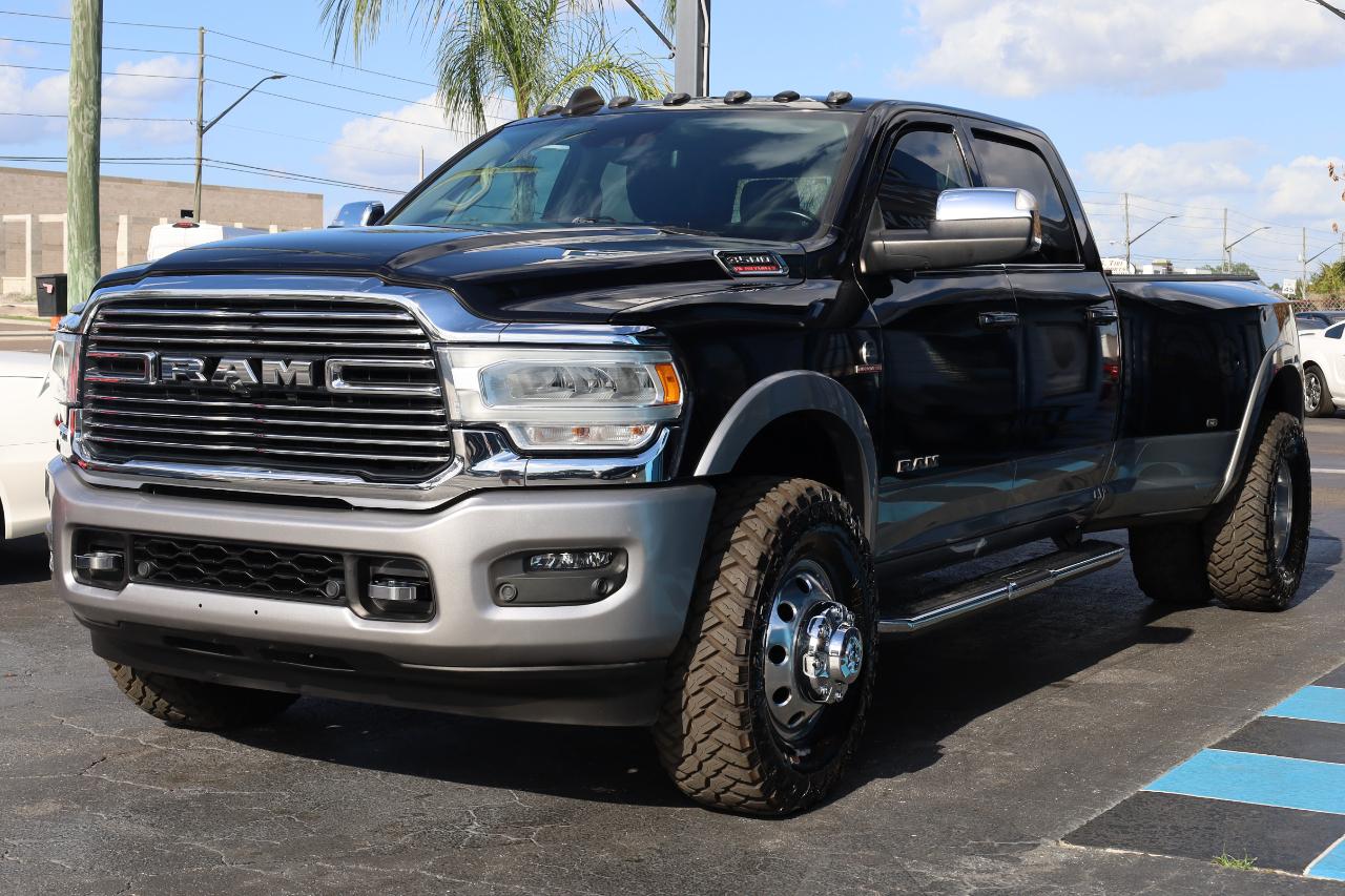 RAM 3500 Laramie 4x4 Crew Cab 8' Box 2021