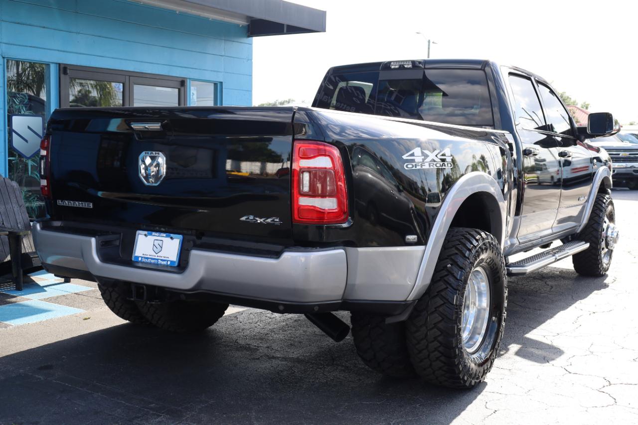 RAM 3500 Laramie 4x4 Crew Cab 8' Box 2021