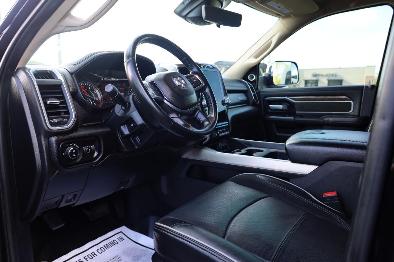 RAM 3500 Laramie 4x4 Crew Cab 8' Box 2021