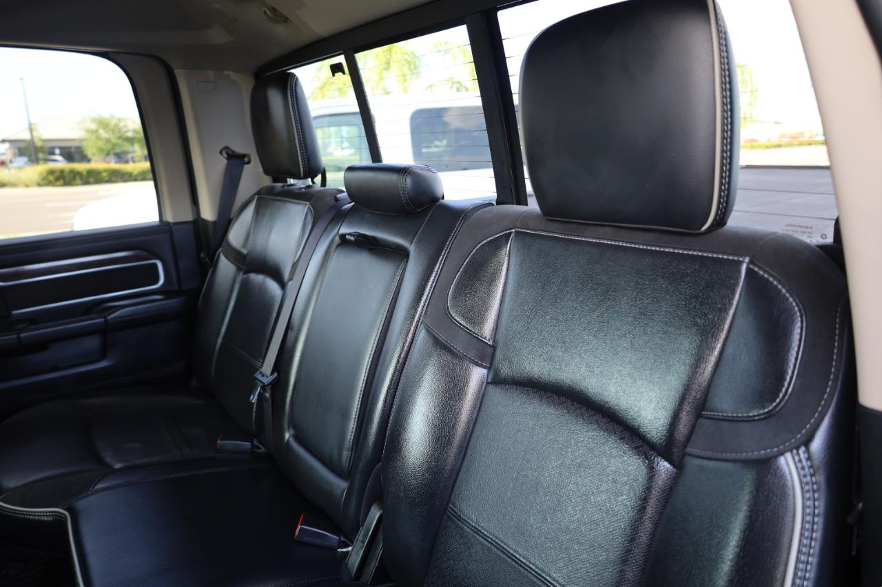 RAM 3500 Laramie 4x4 Crew Cab 8' Box 2021