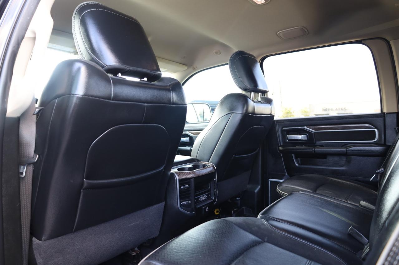 RAM 3500 Laramie 4x4 Crew Cab 8' Box 2021