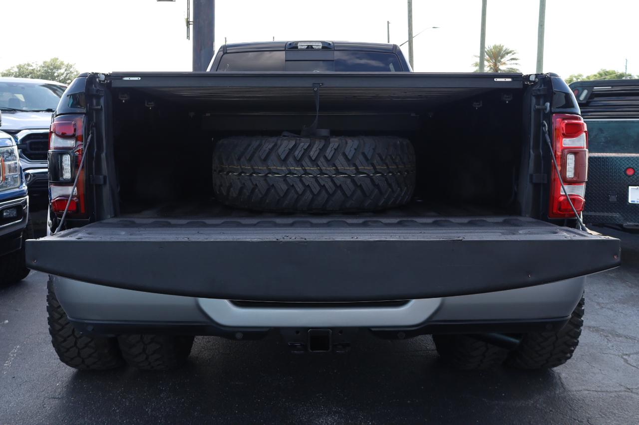 RAM 3500 Laramie 4x4 Crew Cab 8' Box 2021