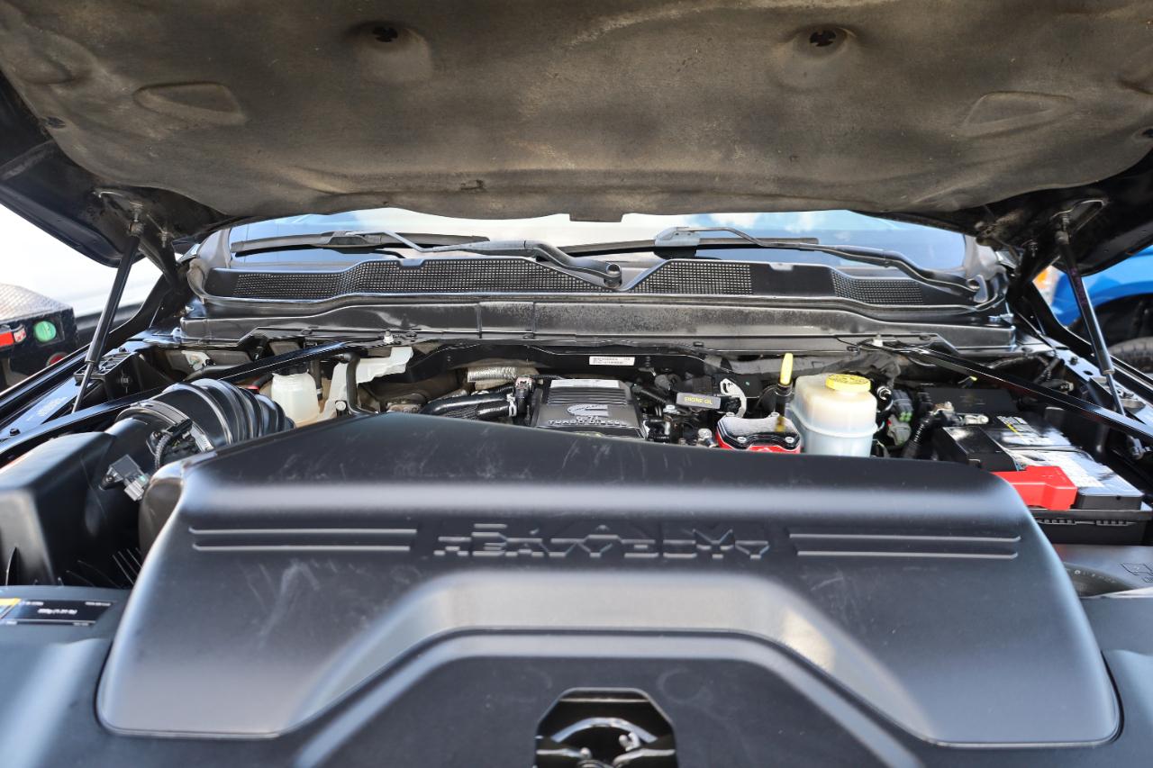 RAM 3500 Laramie 4x4 Crew Cab 8' Box 2021