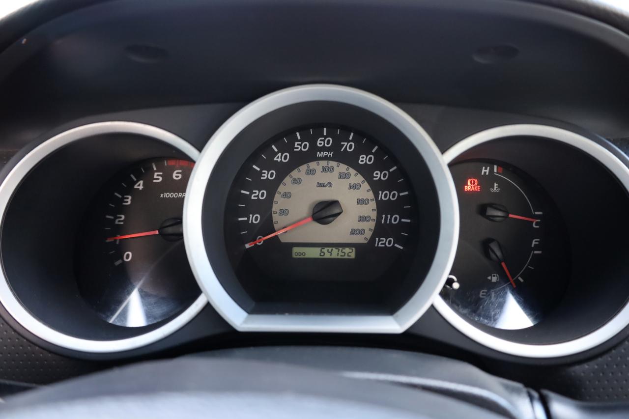 Toyota Tacoma 2WD Reg I4 MT (Natl) 2009