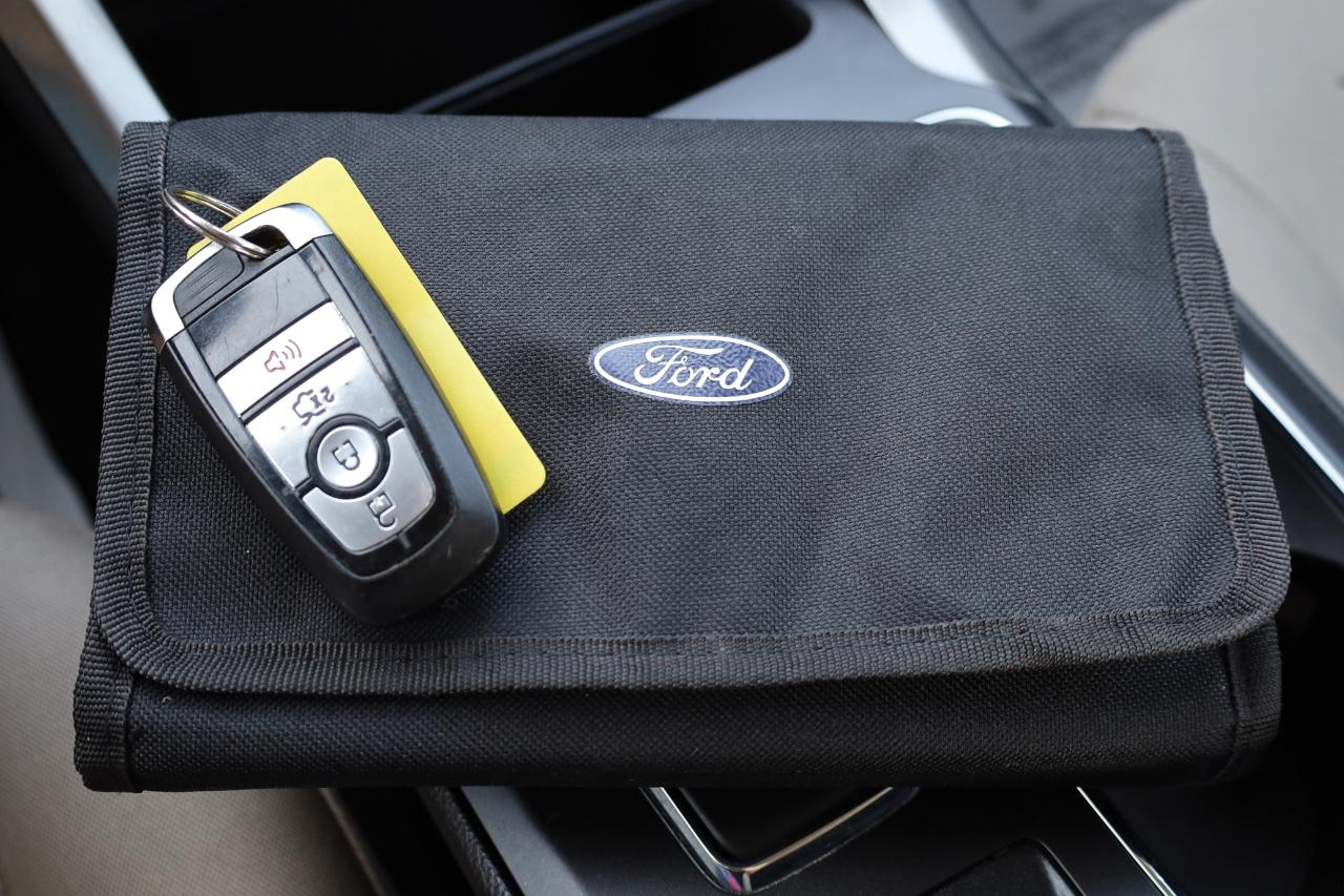 Ford Fusion S FWD 2019