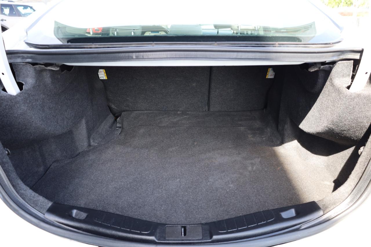 Ford Fusion S FWD 2019