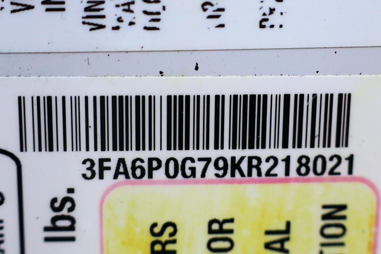 Ford Fusion S FWD 2019