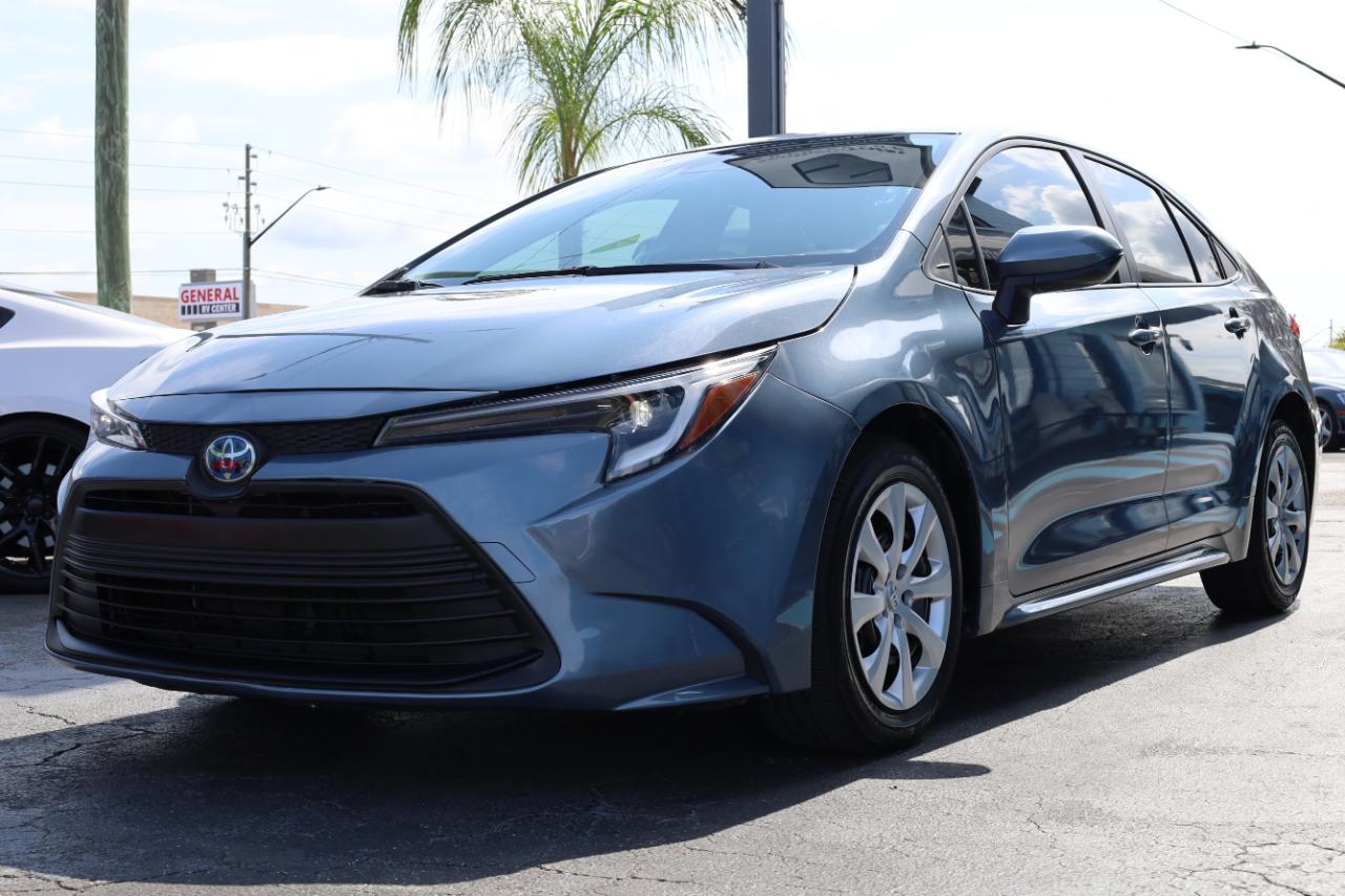 Toyota Corolla Hybrid LE FWD (Natl) 2025