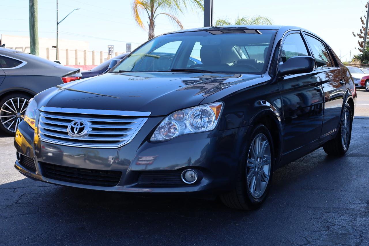 Toyota Avalon 4dr Sdn Limited (Natl) 2010