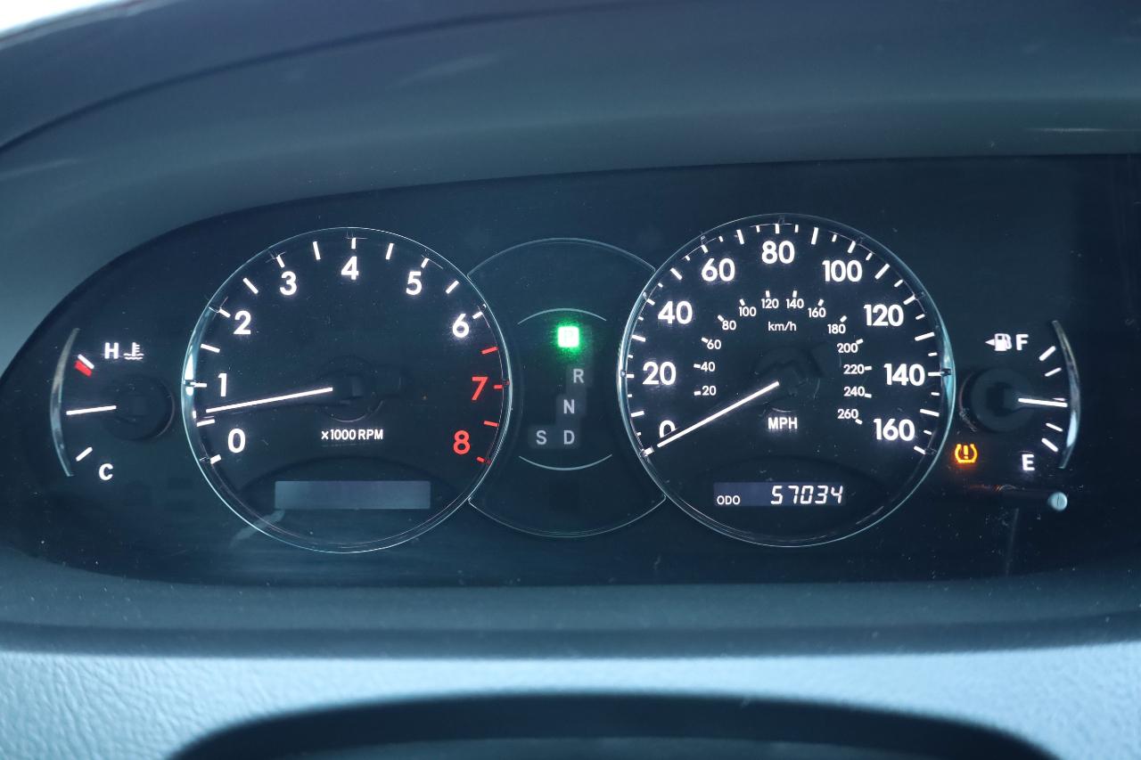 Toyota Avalon 4dr Sdn Limited (Natl) 2010