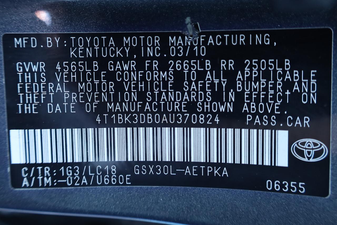 Toyota Avalon 4dr Sdn Limited (Natl) 2010