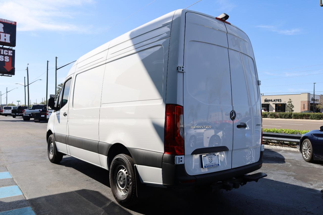 Mercedes-Benz Sprinter Van 2500 Standard Roof I4 Diesel 144" RWD 2024