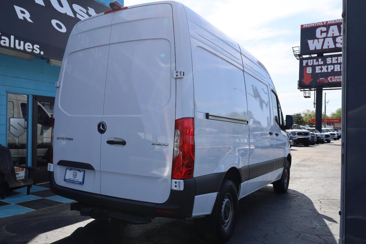 Mercedes-Benz Sprinter Van 2500 Standard Roof I4 Diesel 144" RWD 2024