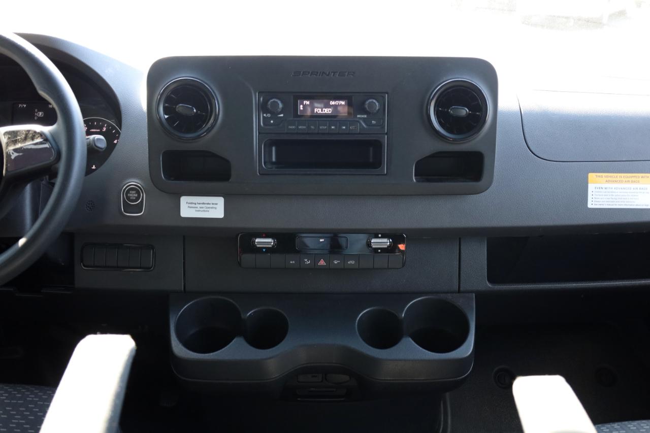 Mercedes-Benz Sprinter Van 2500 Standard Roof I4 Diesel 144" RWD 2024