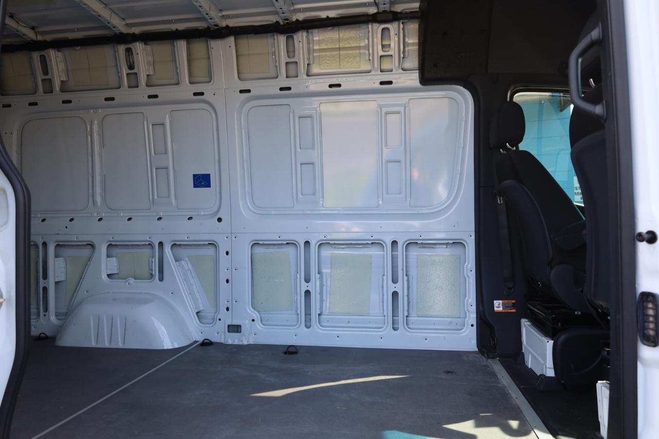 Mercedes-Benz Sprinter Van 2500 Standard Roof I4 Diesel 144" RWD 2024