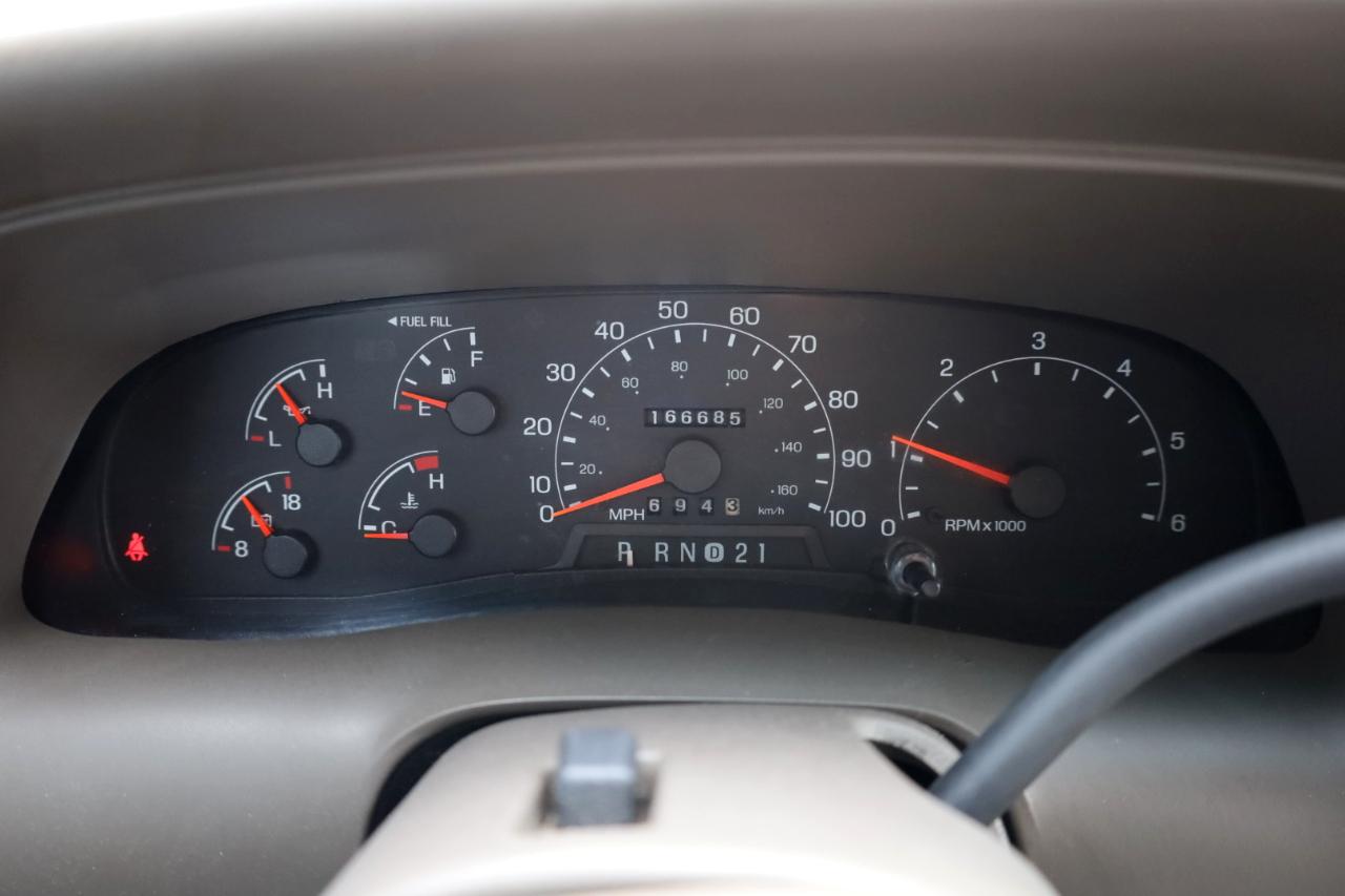 Ford Excursion 137" WB XLT 4WD 2000