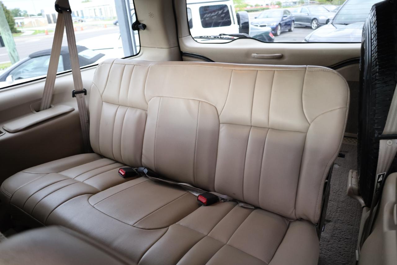 Ford Excursion 137" WB XLT 4WD 2000