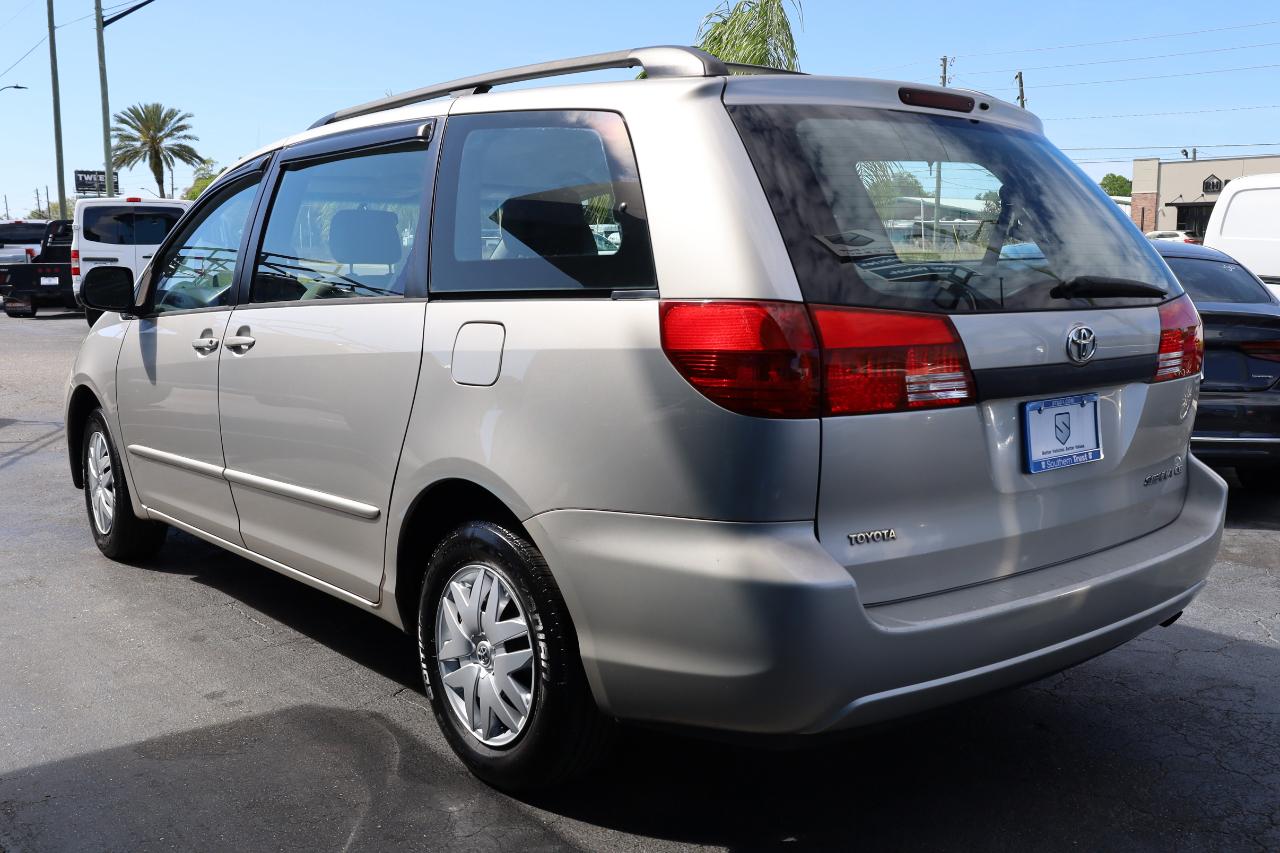 Toyota Sienna 5dr CE FWD 7-Passenger (Natl) 2004