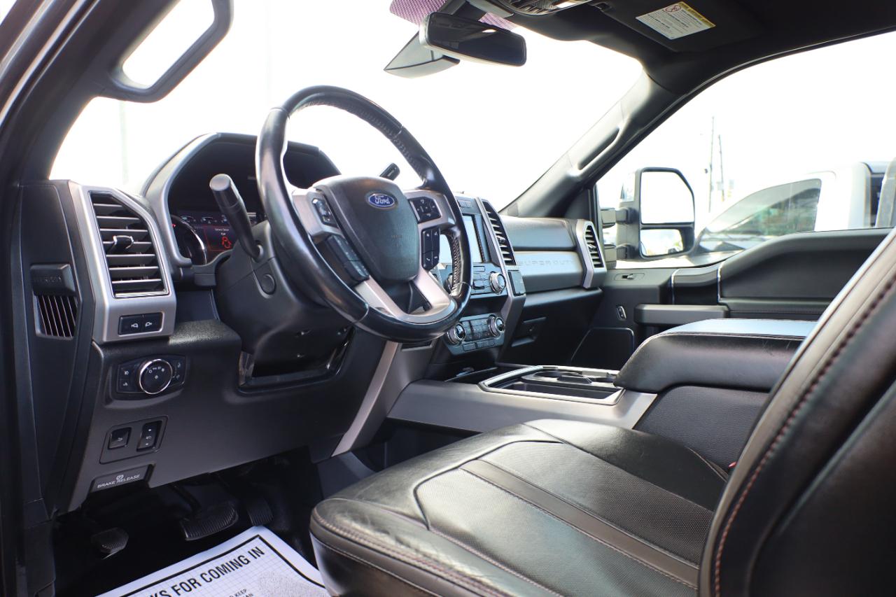 Ford Super Duty F-350 DRW Platinum 4WD Crew Cab 8' Box 2019
