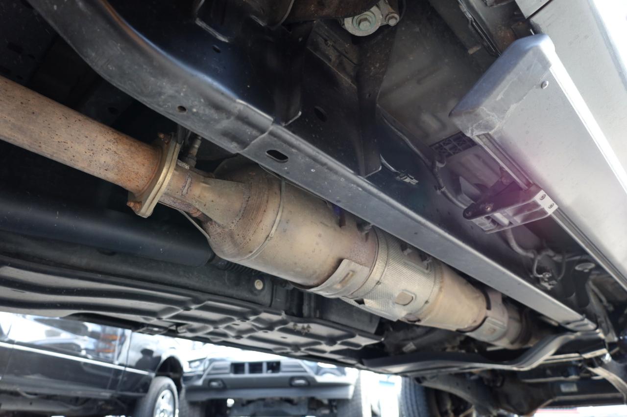 Ford Super Duty F-350 DRW Platinum 4WD Crew Cab 8' Box 2019