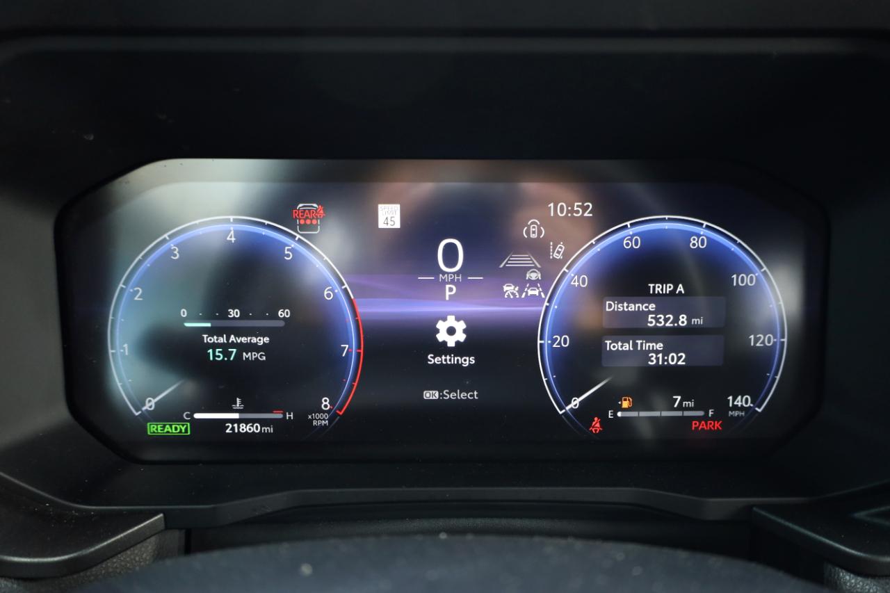 Toyota Land Cruiser 4WD (Natl) 2024