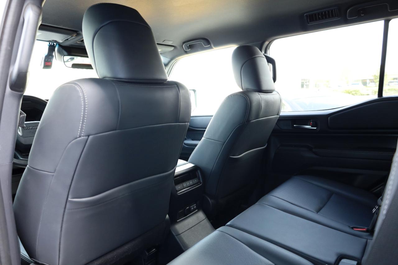 Toyota Land Cruiser 4WD (Natl) 2024